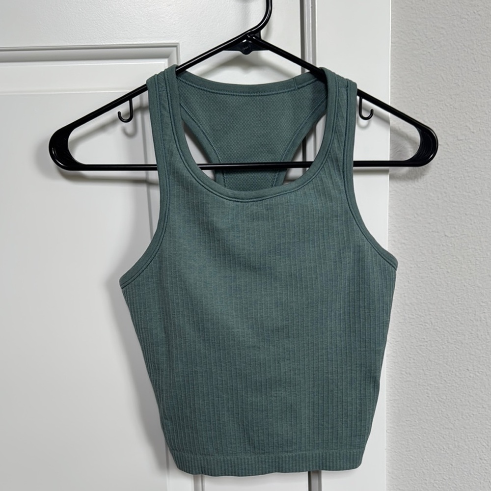 Lululemon Ebb to Street Cropped Tank